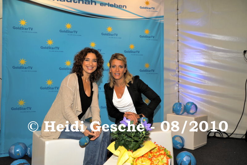 Isabel Varell+ Sonja Weissensteiner beim Interview  (19).JPG